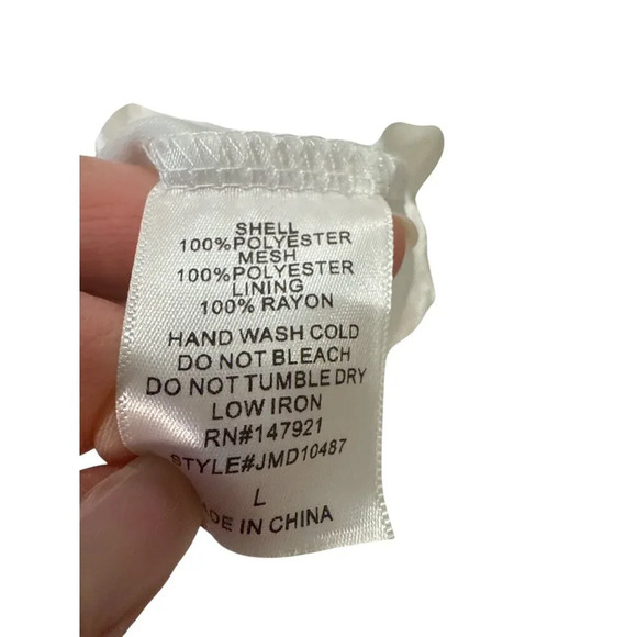 Just Me Tiered Lace Eyelet Maxi Dress White Size Large, Pre-Owned EUC - Picture 7 of 7